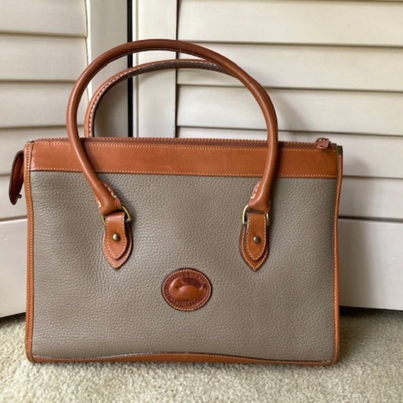 Dooney & Bourke Handbags - Vintage Dooney & Bourke Pebble Leather Bag